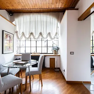  Apartment Quarenghi 31c